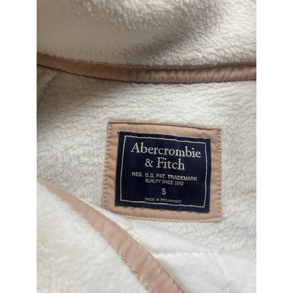 Abercrombie & Fitch Asymmetrical Snap‎ Quilted Fleece Pullover Cream Tan Small - Picture 3 of 10